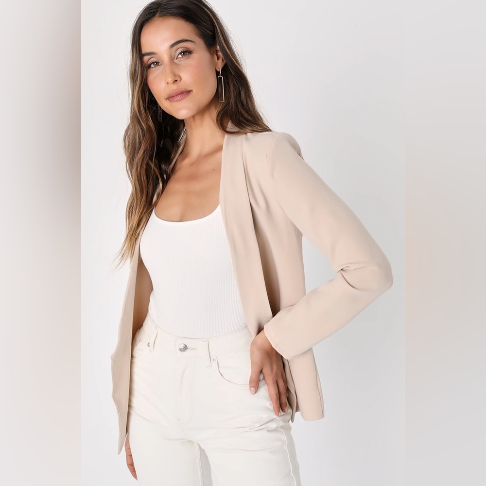 Lulu's Miss Punctuality Taupe Lightweight Blazer Size Small